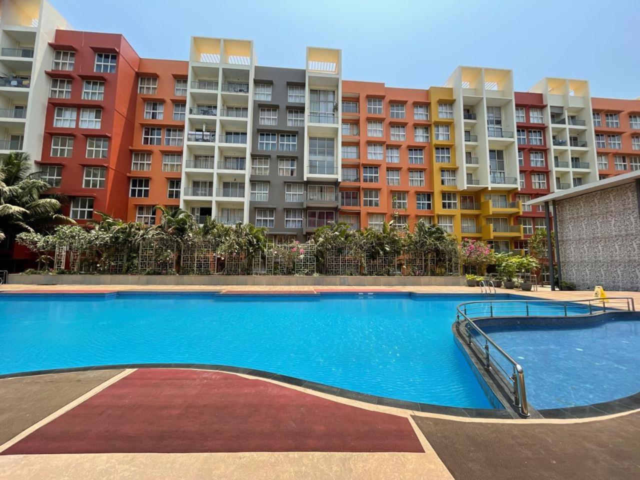 Good Stay 2Bhk Pool Apartment 10 Mins From Dabolim Airport Goa 102 Consua المظهر الخارجي الصورة