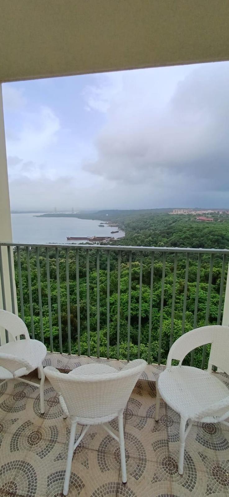 Good Stay 2Bhk Pool Apartment 10 Mins From Dabolim Airport Goa 102 Consua المظهر الخارجي الصورة