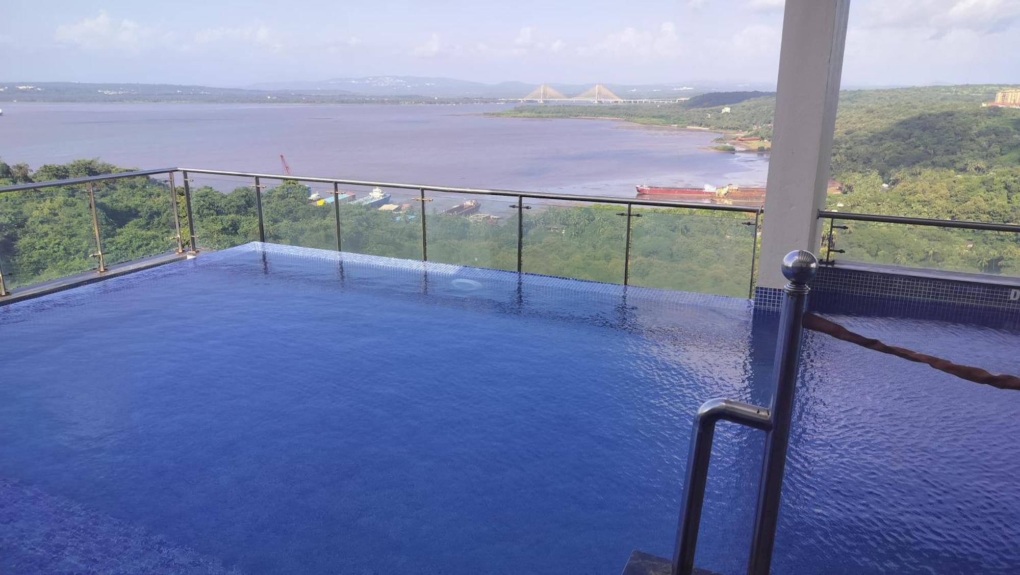 Good Stay 2Bhk Pool Apartment 10 Mins From Dabolim Airport Goa 102 Consua المظهر الخارجي الصورة