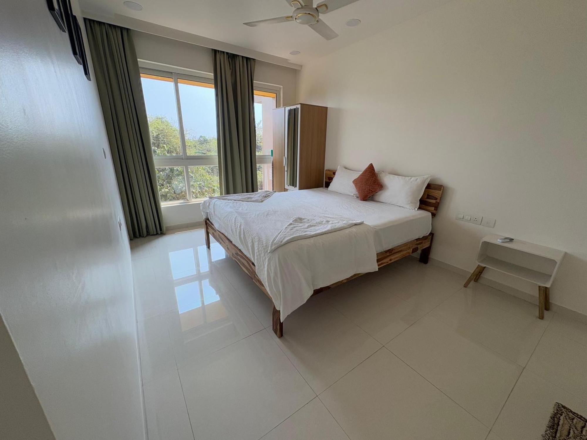 Good Stay 2Bhk Pool Apartment 10 Mins From Dabolim Airport Goa 102 Consua المظهر الخارجي الصورة